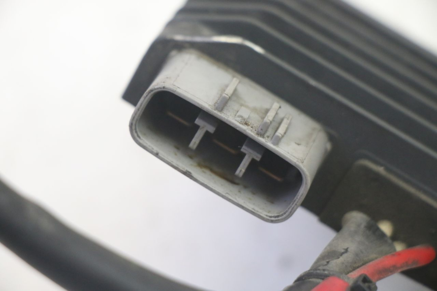 photo de REGULATOR ŁADOWANIA YAMAHA FJR ABS 1300 (2006 - 2012) - Inny kąt widzenia