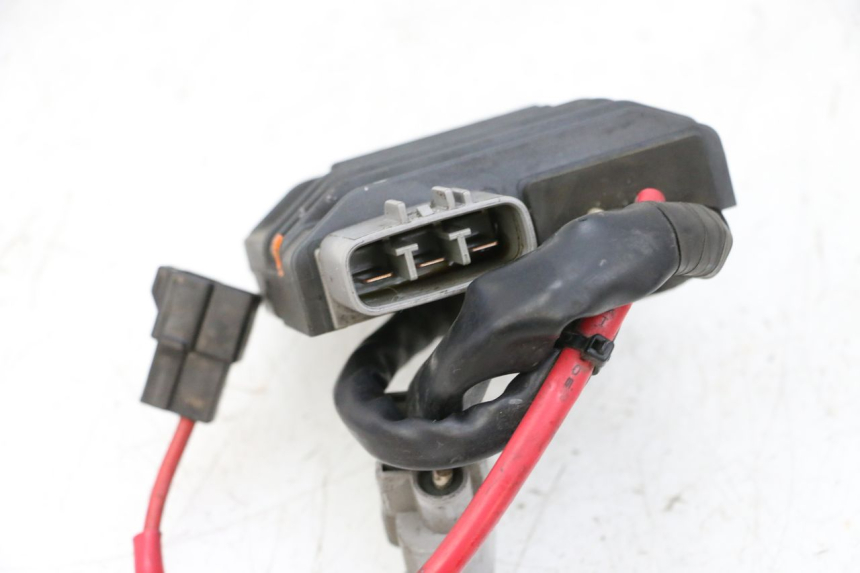 photo de REGULATOR ŁADOWANIA YAMAHA FJR ABS 1300 (2006 - 2012) - Zoom stanu zużycia