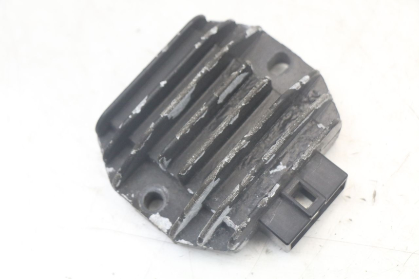 photo de REGULATOR ŁADOWANIA MBK FLAME X 125 (2007 - 2016) - Szczegół części