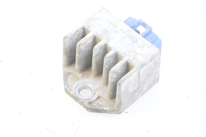 photo de REGULATOR ŁADOWANIA MBK FLIPPER 50 (2004 - 2012) - Zoom stanu zużycia