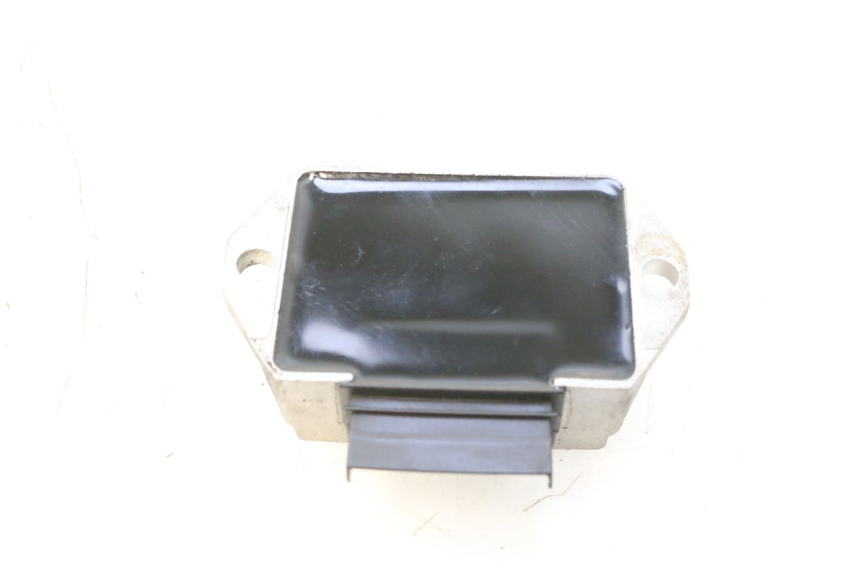 photo de REGULATOR ŁADOWANIA PIAGGIO FLY 2T 50 (2004 - 2017) - Inny kąt widzenia