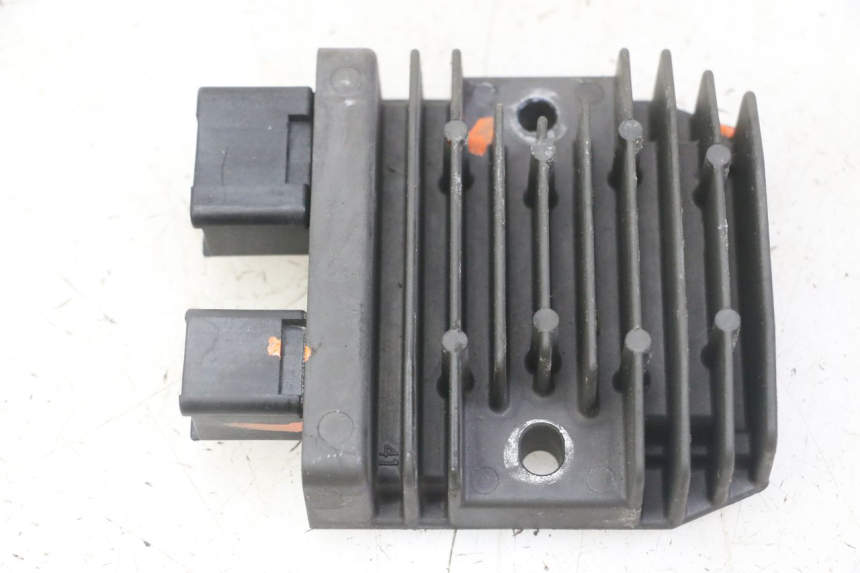 photo de REGULATOR ŁADOWANIA HONDA FORZA ABS 300 (2013 - 2017) - Widok główny