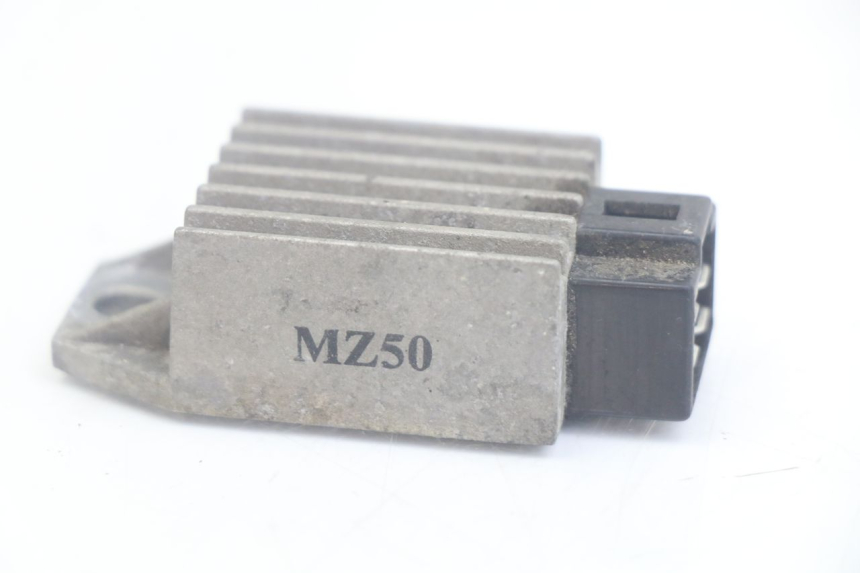 photo de REGULATOR ŁADOWANIA BAOTIAN FRESH 50 (2004 - 2012) - Szczegół części