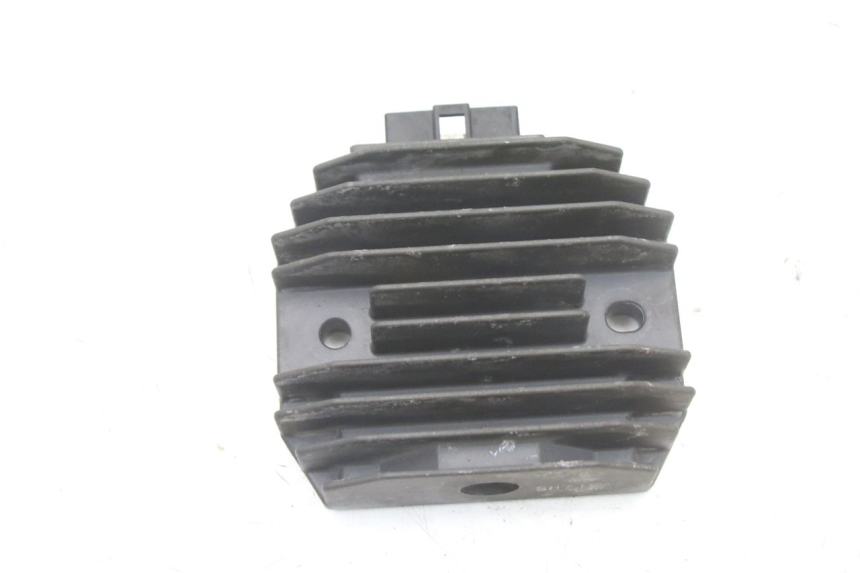 photo de REGULATOR ŁADOWANIA YAMAHA FZ6 FAZER S2 600 (2007 - 2011) - Szczegół części