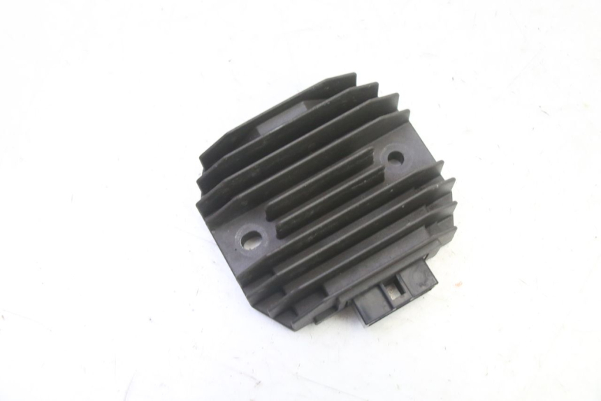 photo de REGULATOR ŁADOWANIA YAMAHA FZ6 FAZER S2 600 (2007 - 2011) - Widok główny