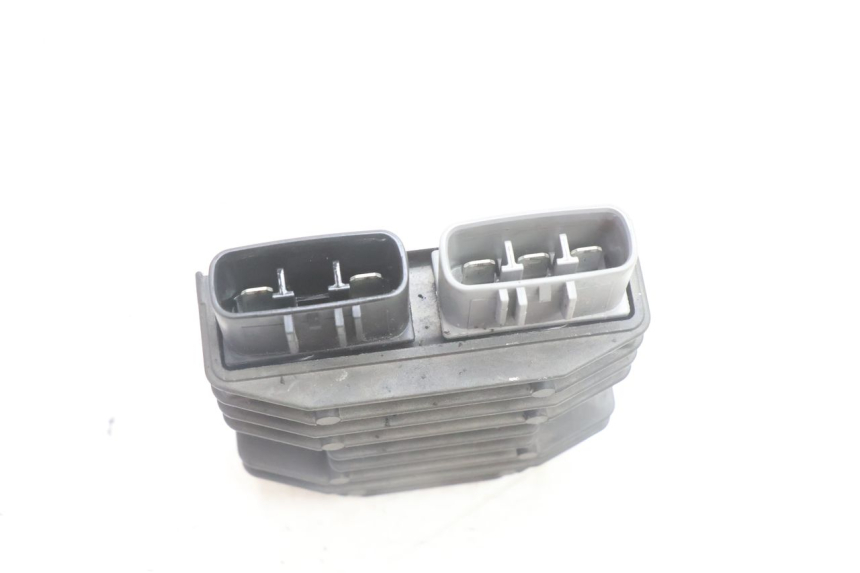 photo de REGULATOR ŁADOWANIA YAMAHA FZ8 800 (2010 - 2016) - Inny kąt widzenia