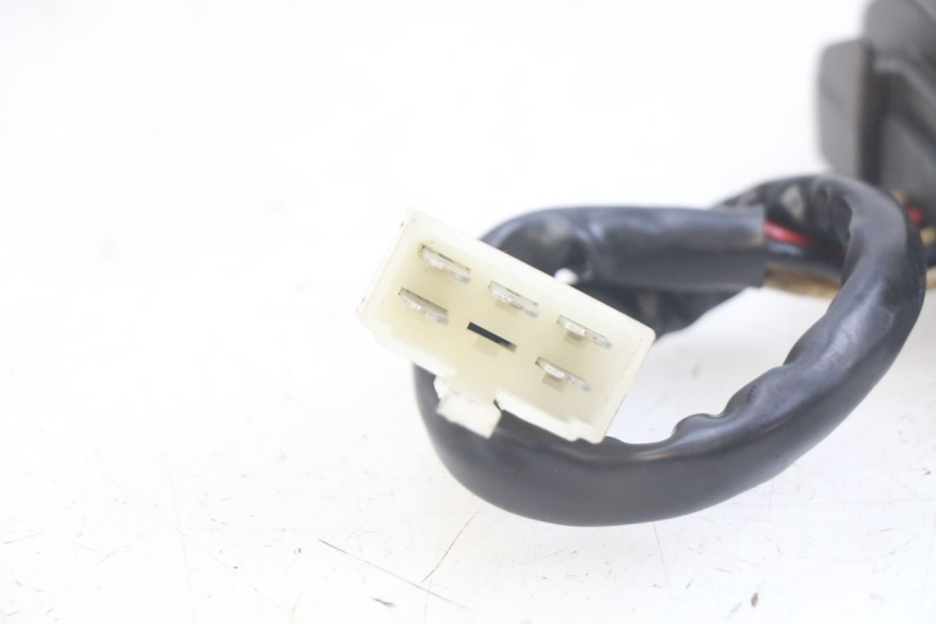 photo de REGULATOR ŁADOWANIA YAMAHA FZS FAZER 600 (1998 - 2001) - Zoom stanu zużycia