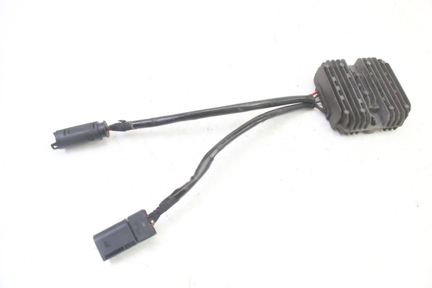 photo de REGULATOR ŁADOWANIA BMW G310 R 310 (2016 - 2020) - Zoom stanu zużycia