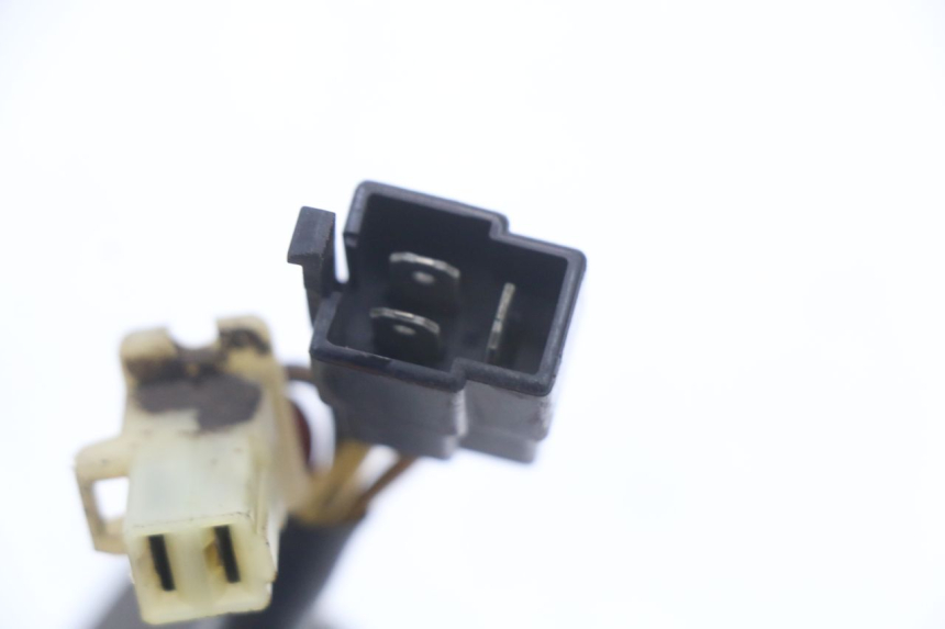 photo de REGULATOR ŁADOWANIA SUZUKI GN 125 (1997 - 2000) - Zbliżenie techniczne