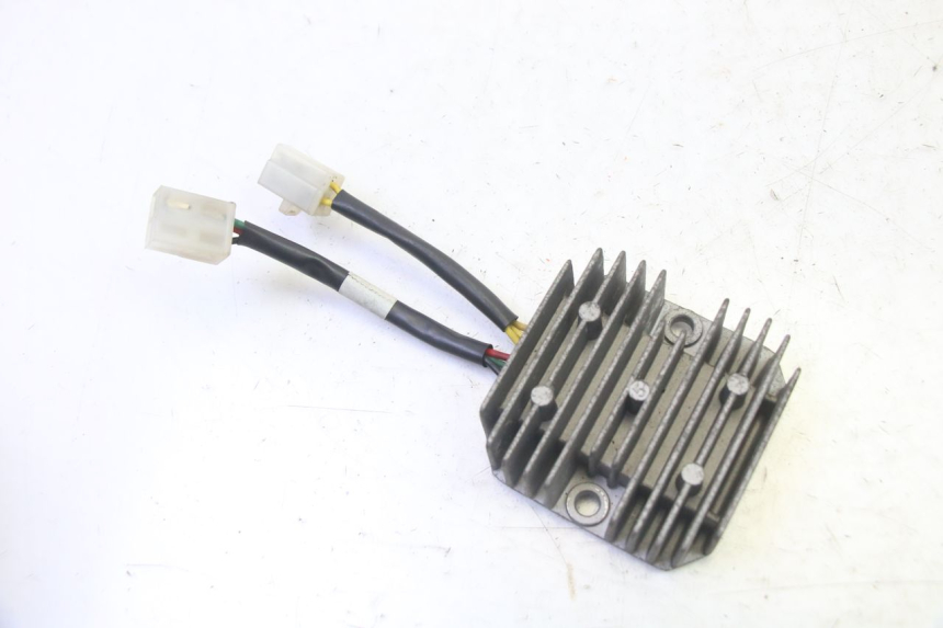 photo de REGULATOR ŁADOWANIA KYMCO GRAND DINK 125 (2002 - 2007) - Widok główny