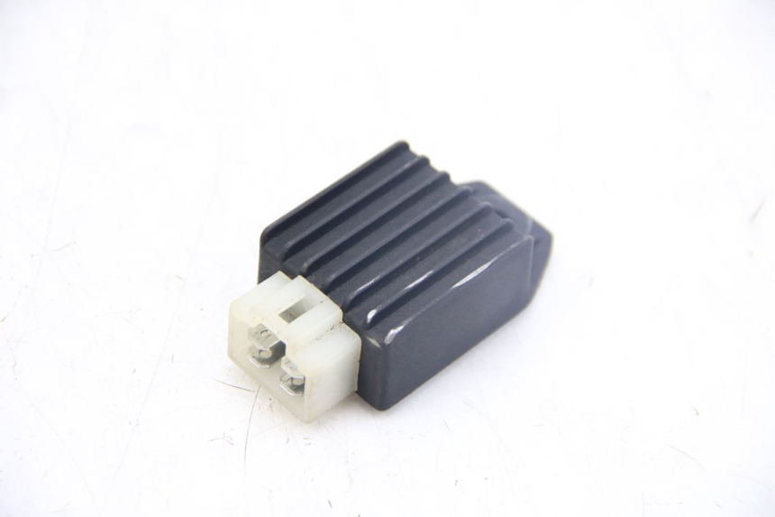 photo de REGULATOR ŁADOWANIA TNT MOTOR GRIDO 2T 50 (2010 - 2019) - Widok główny