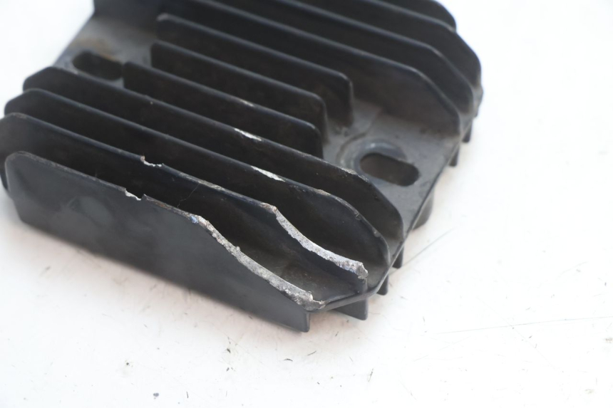 photo de REGULATOR ŁADOWANIA SUZUKI GSR 600 (2005 - 2012) - Zoom stanu zużycia