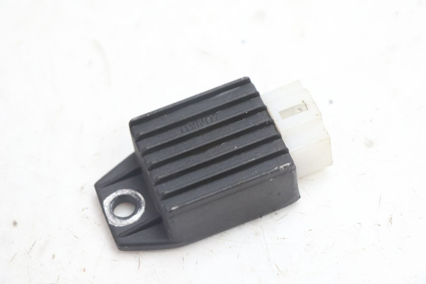 photo de REGULATOR ŁADOWANIA EUROCKA GTR 50 (2007 - 2017) - Szczegół części