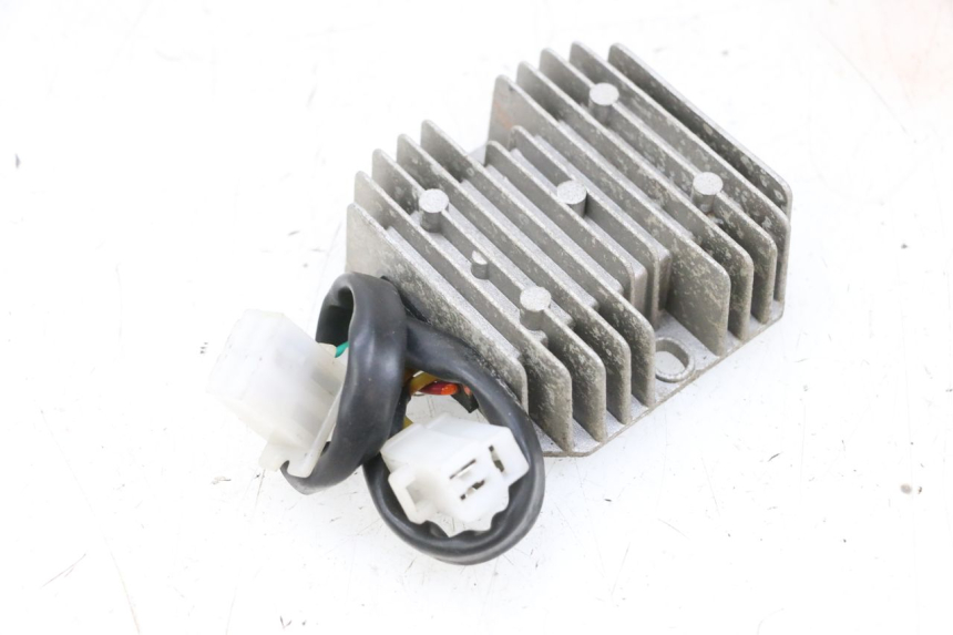 photo de REGULATOR ŁADOWANIA JM MOTORS GTS 125 (2015 - 2019) - Widok główny