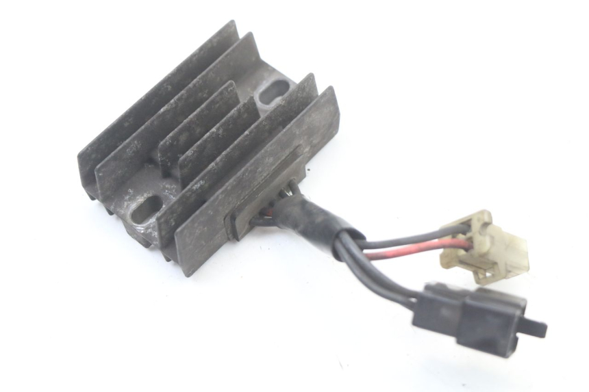 photo de REGULATOR ŁADOWANIA SUZUKI GZ MARAUDER 125 (1998 - 2004) - Szczegół części