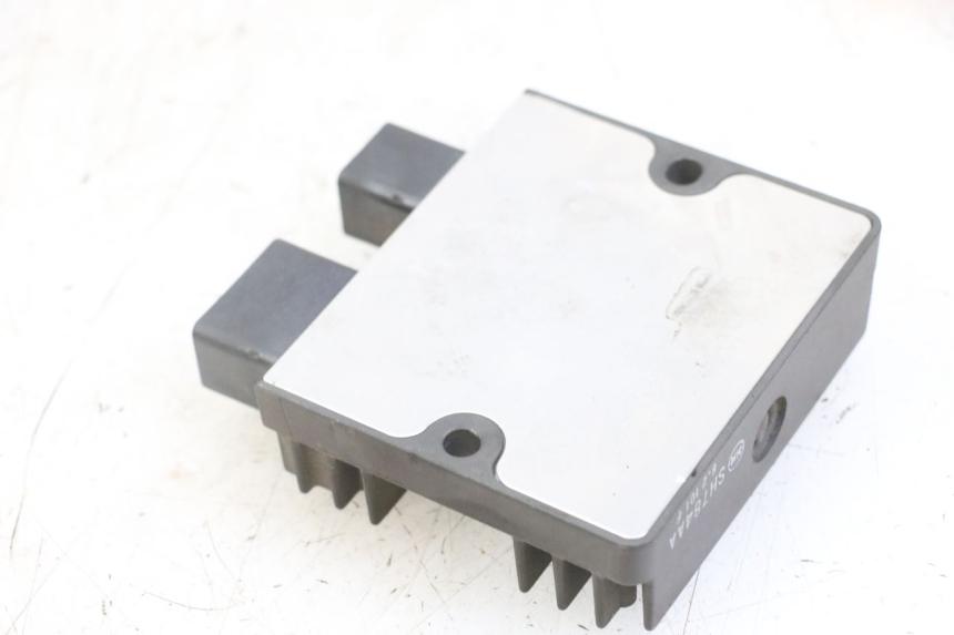 photo de REGULATOR ŁADOWANIA HONDA SH i 300 (2015 - 2020) - Szczegół części
