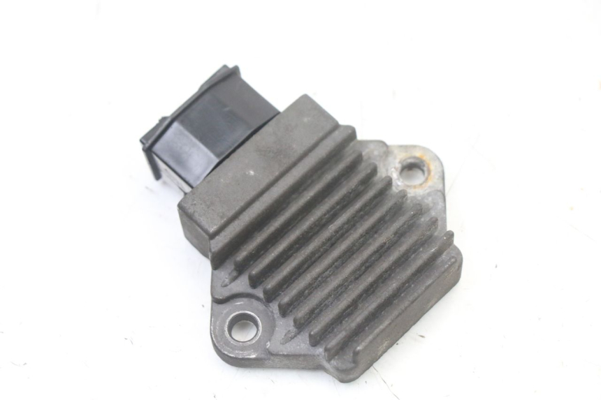 photo de REGULATOR ŁADOWANIA HONDA VT C2 SHADOW 750 (1997 - 2001) - Szczegół części