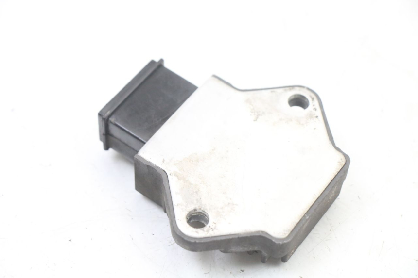 photo de REGULATOR ŁADOWANIA HONDA VT C2 SHADOW 750 (1997 - 2001) - Inny kąt widzenia