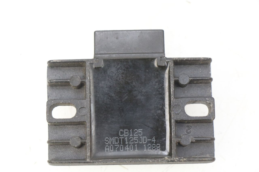 photo de REGULATOR ŁADOWANIA HAOTIAN HT125T-2 125 - Szczegół części