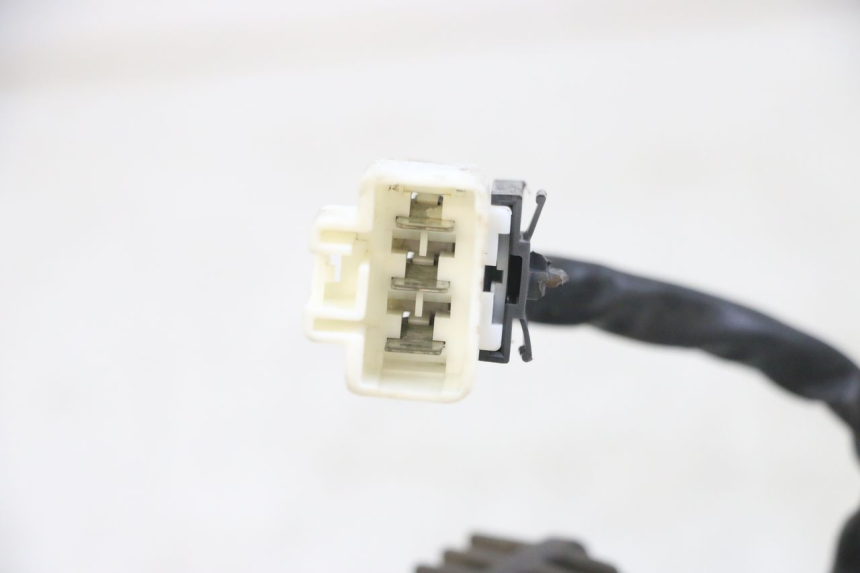 photo de REGULATOR ŁADOWANIA PIAGGIO IE MP3 YOURBAN 300 (2011 - 2016) - Zbliżenie techniczne