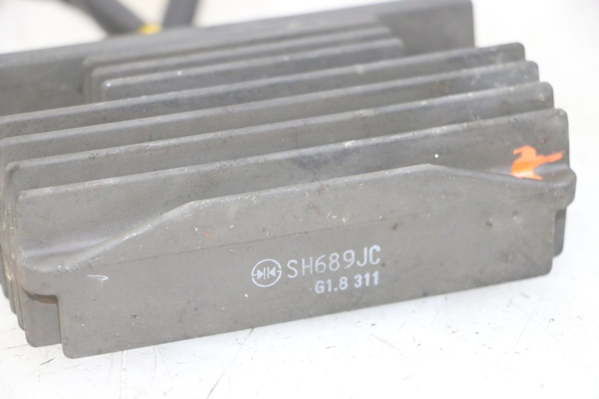 photo de REGULATOR ŁADOWANIA PIAGGIO IE MP3 YOURBAN 300 (2011 - 2016) - Część sprawdzona