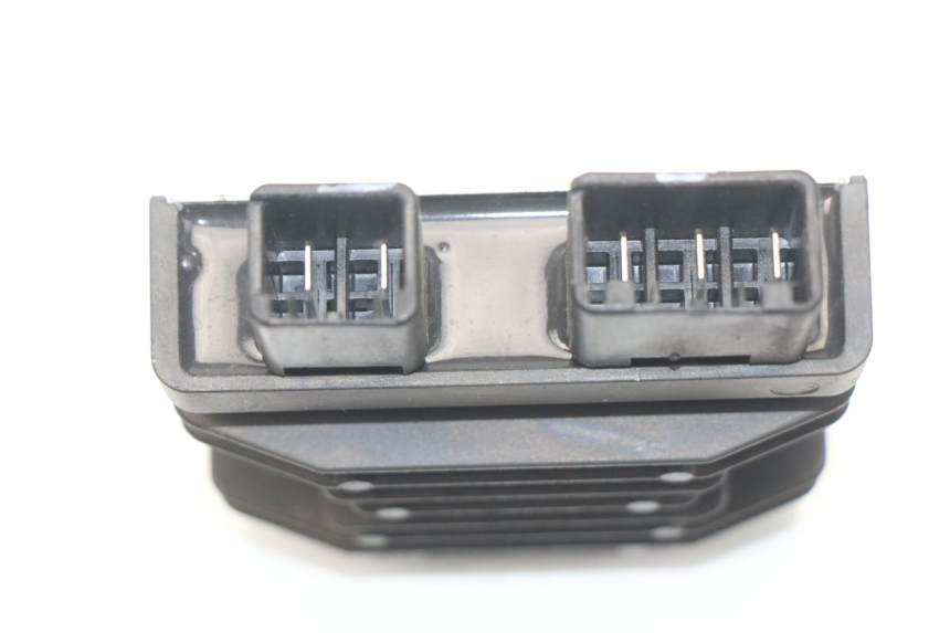 photo de REGULATOR ŁADOWANIA HONDA INTEGRA NC D 750 (2016 - 2018) - Zoom stanu zużycia