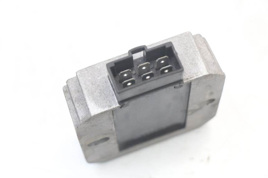 photo de REGULATOR ŁADOWANIA JM MOTORS VX 125 (2022 - 2025) - Zoom stanu zużycia