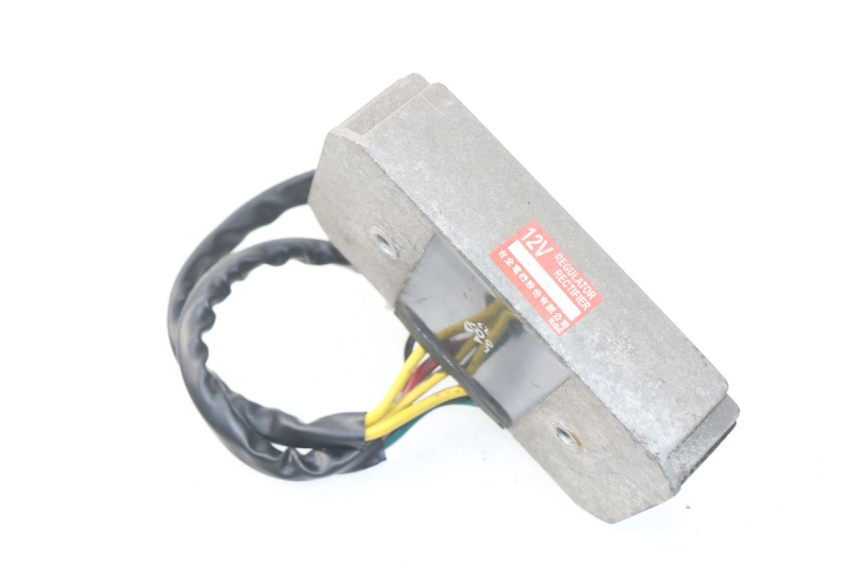 photo de REGULATOR ŁADOWANIA SYM JOYMAX 250 (2013 - 2017) - Inny kąt widzenia