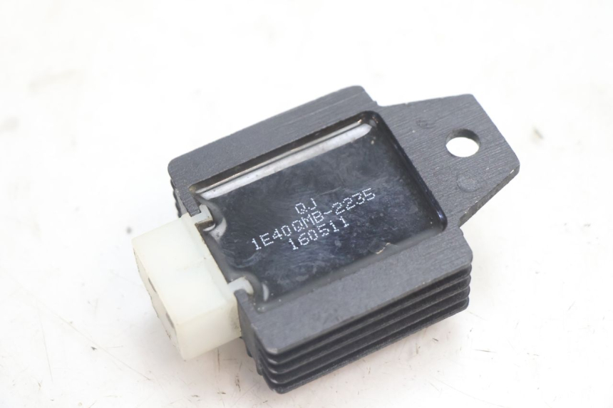 photo de REGULATOR ŁADOWANIA RIDE JUMP 2T 50 (2012 - 2017) - Inny kąt widzenia