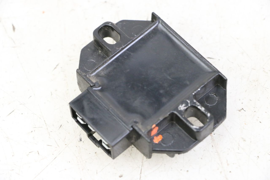 photo de REGULATOR ŁADOWANIA KEEWAY K-LIGHT KLIGHT 125 (2018 - 2025) - Zoom stanu zużycia