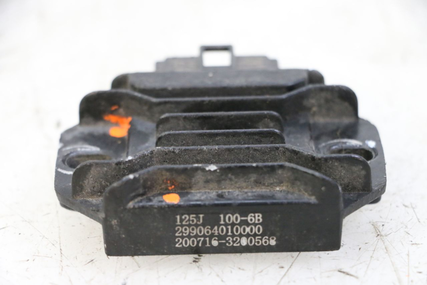 photo de REGULATOR ŁADOWANIA KEEWAY K-LIGHT KLIGHT 125 (2018 - 2025) - Inny kąt widzenia