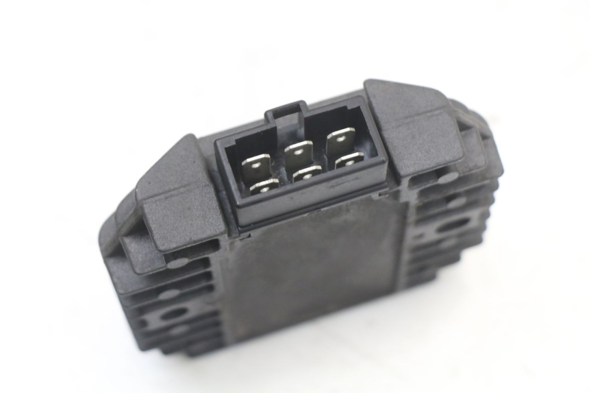 photo de REGULATOR ŁADOWANIA KAWASAKI ZR7 ZR-7 S 750 (1999 - 2004) - Zoom stanu zużycia