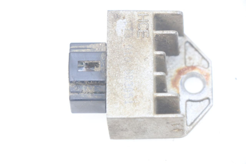 photo de REGULATOR ŁADOWANIA PEUGEOT KISBEE 4T 50 (2010 - 2017) - Widok główny