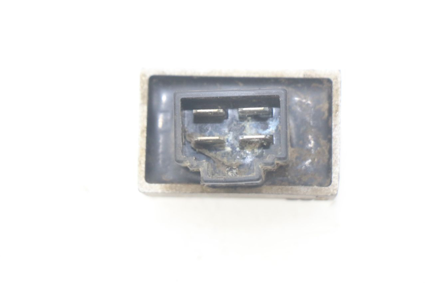 photo de REGULATOR ŁADOWANIA PEUGEOT KISBEE 4T 50 (2010 - 2017) - Szczegół części