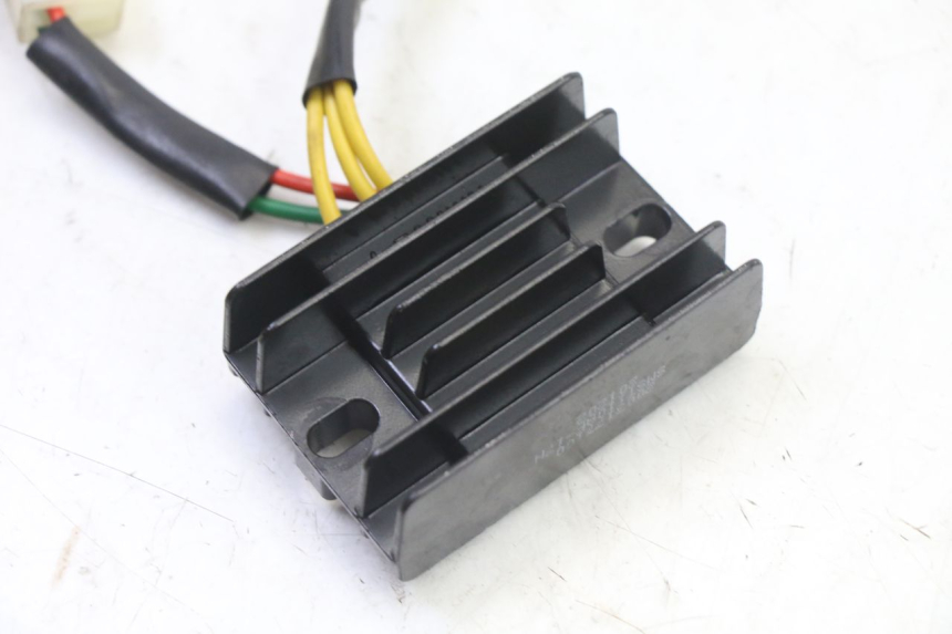 photo de REGULATOR ŁADOWANIA PEUGEOT KISBEE 4T 50 (2018 - 2022) - Szczegół części