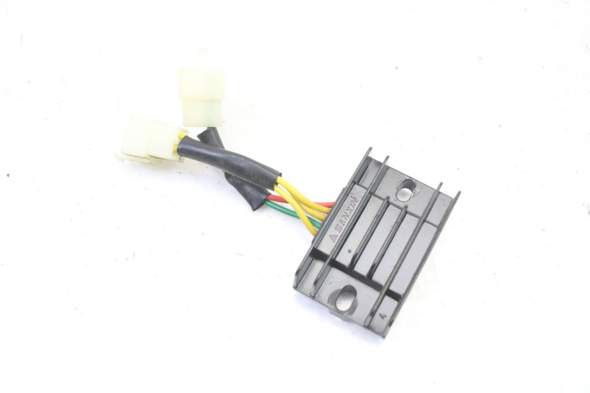 photo de REGULATOR ŁADOWANIA PEUGEOT KISBEE 4T 50 (2018 - 2022) - Widok główny