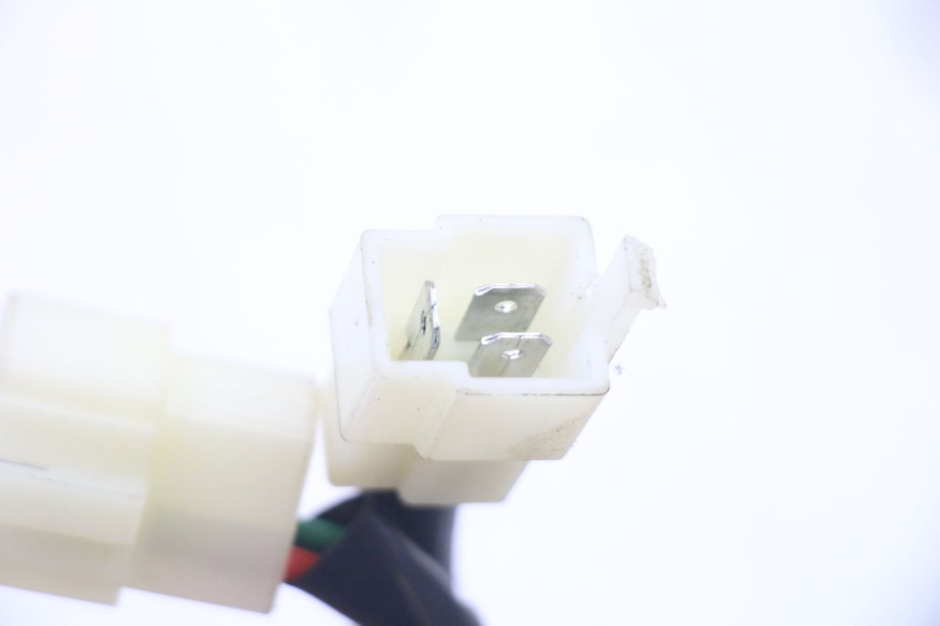 photo de REGULATOR ŁADOWANIA PEUGEOT KISBEE 4T 50 (2018 - 2022) - Zbliżenie techniczne