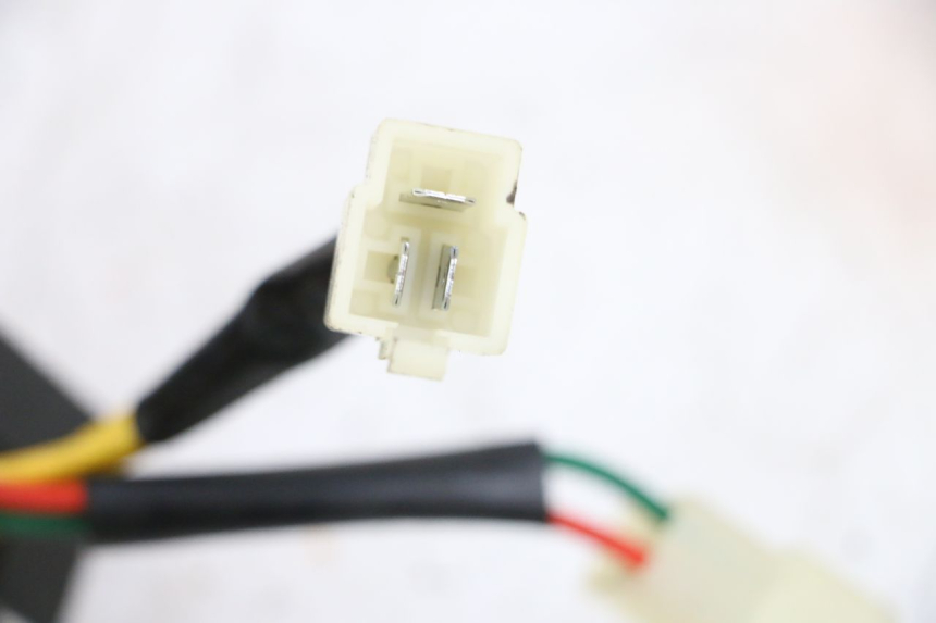 photo de REGULATOR ŁADOWANIA PEUGEOT KISBEE 4T 50 (2018 - 2022) - Inny kąt widzenia