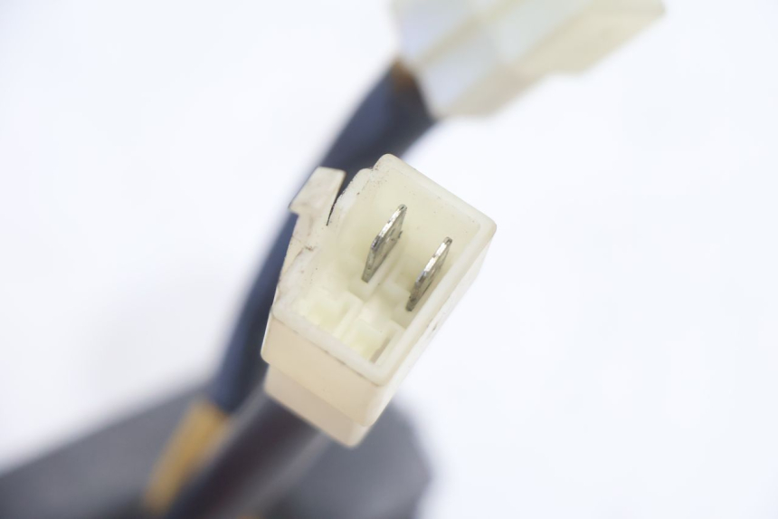 photo de REGULATOR ŁADOWANIA PEUGEOT KISBEE 4T 50 (2018 - 2022) - Zbliżenie techniczne