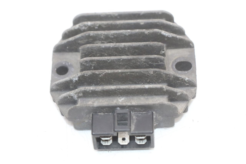 photo de REGULATOR ŁADOWANIA RENAULT KOURANOS 125 (2001 - 2004) - Szczegół części