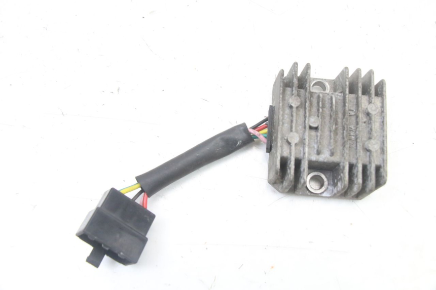 photo de REGULATOR ŁADOWANIA KYMCO AGILITY 4T 50 (2018 - 2022) - Szczegół części