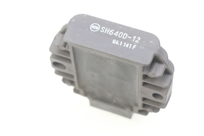 photo de REGULATOR ŁADOWANIA PIAGGIO LIBERTY IGET 4T 50 (2015 - 2020) - Szczegół części