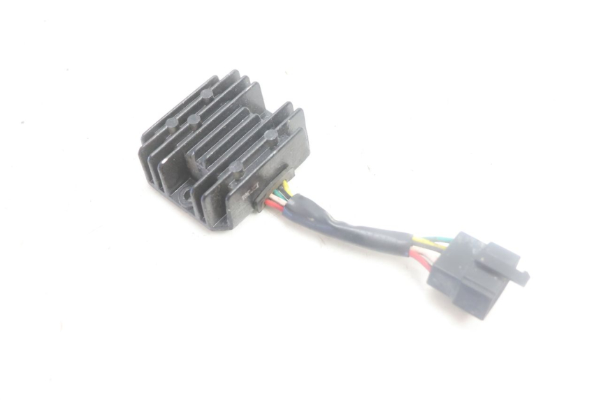 photo de REGULATOR ŁADOWANIA KYMCO LIKE 125 (2009 - 2016) - Zoom stanu zużycia