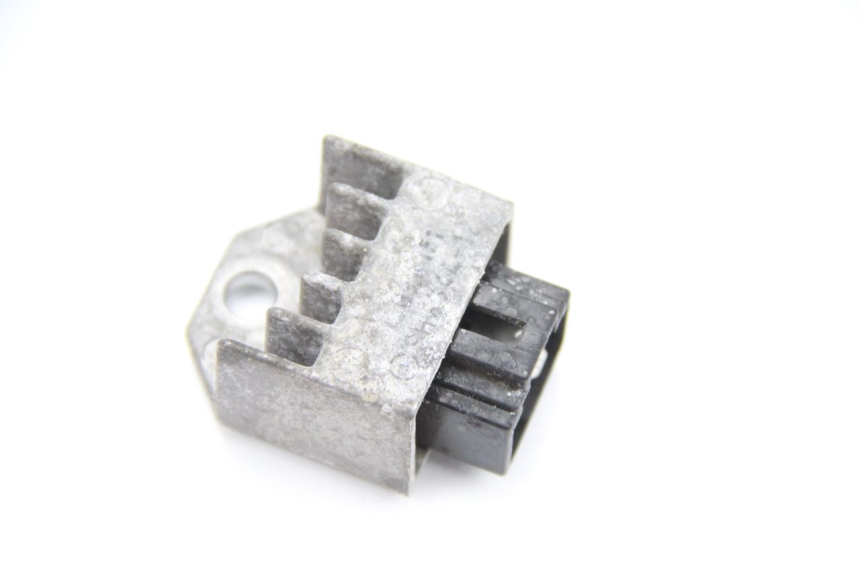 photo de REGULATOR ŁADOWANIA PEUGEOT LUDIX 50 (2008 - 2017) - Widok główny