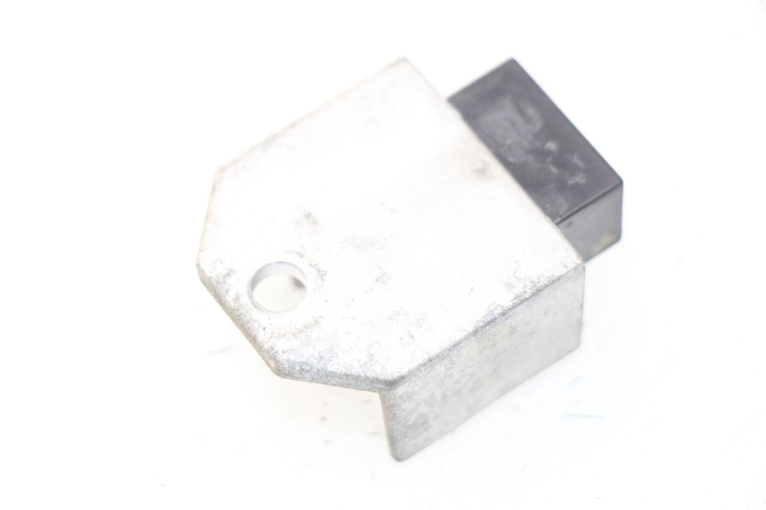 photo de REGULATOR ŁADOWANIA PEUGEOT LUDIX 50 (2008 - 2017) - Szczegół części