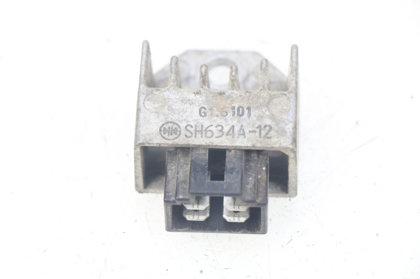 photo de REGULATOR ŁADOWANIA PEUGEOT LUDIX 50 (2008 - 2017) - Widok główny