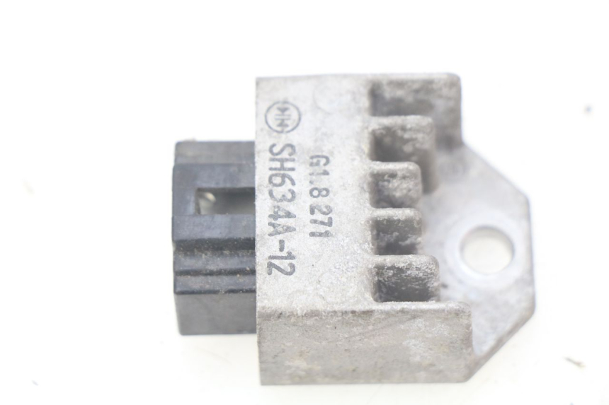 photo de REGULATOR ŁADOWANIA PEUGEOT LUDIX 50 (2008 - 2017) - Widok główny