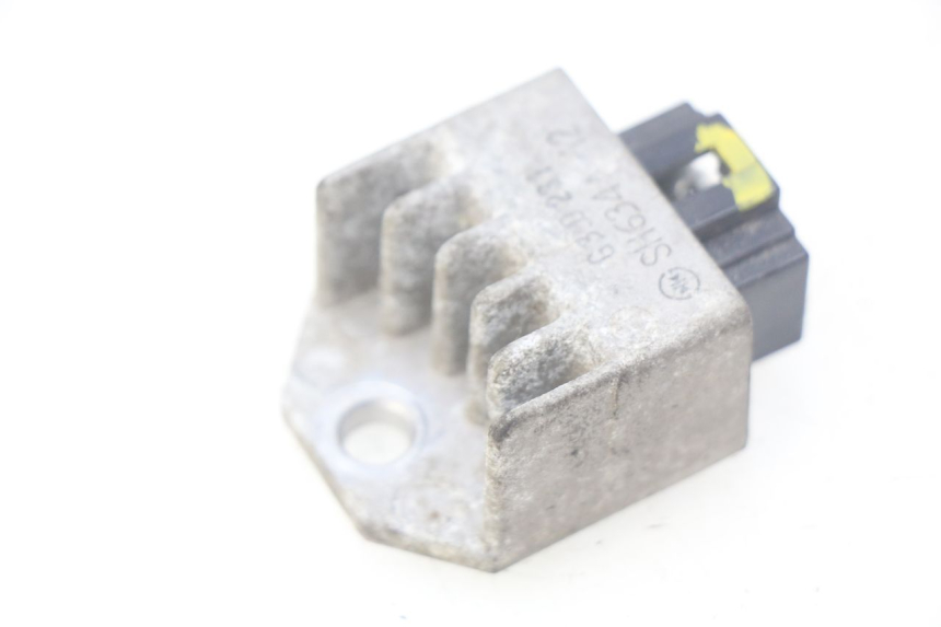 photo de REGULATOR ŁADOWANIA PEUGEOT LUDIX 50 (2005 - 2007) - Inny kąt widzenia