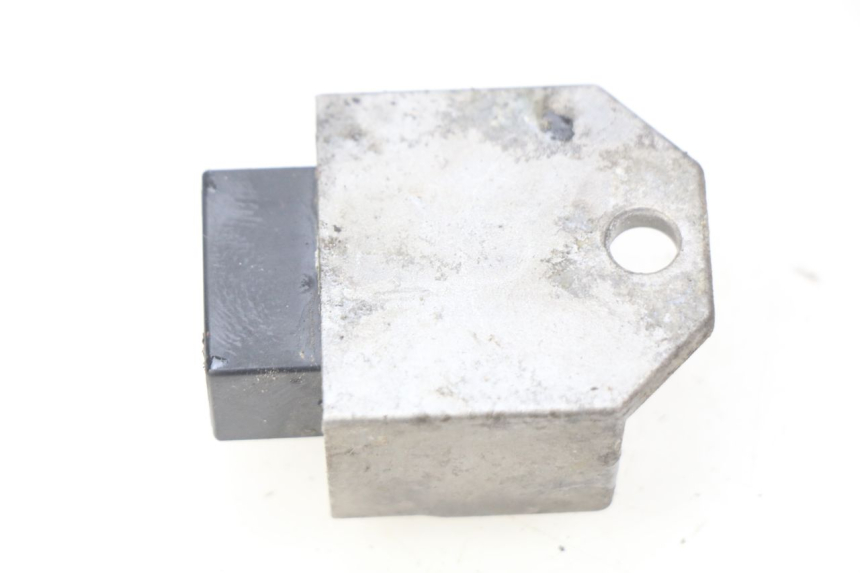 photo de REGULATOR ŁADOWANIA PEUGEOT LUDIX 50 (2008 - 2017) - Szczegół części