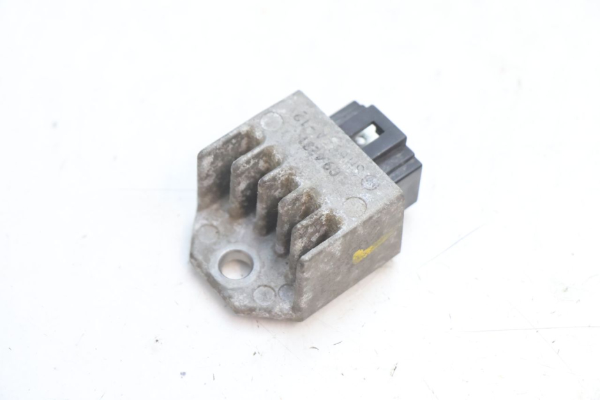 photo de REGULATOR ŁADOWANIA PEUGEOT LUDIX ONE 50 (2004 - 2013) - Widok główny